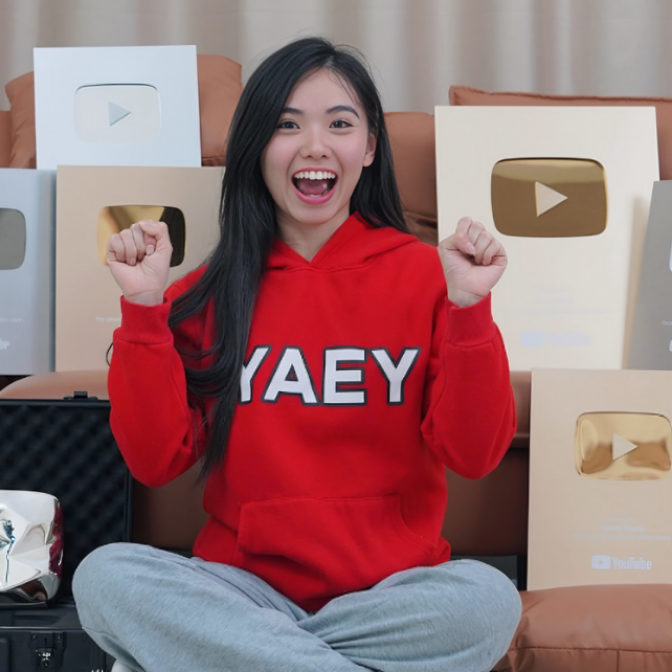 Siow Wei’s career took off big time in April 2020 when she started posting daily vlogs and skincare routines.